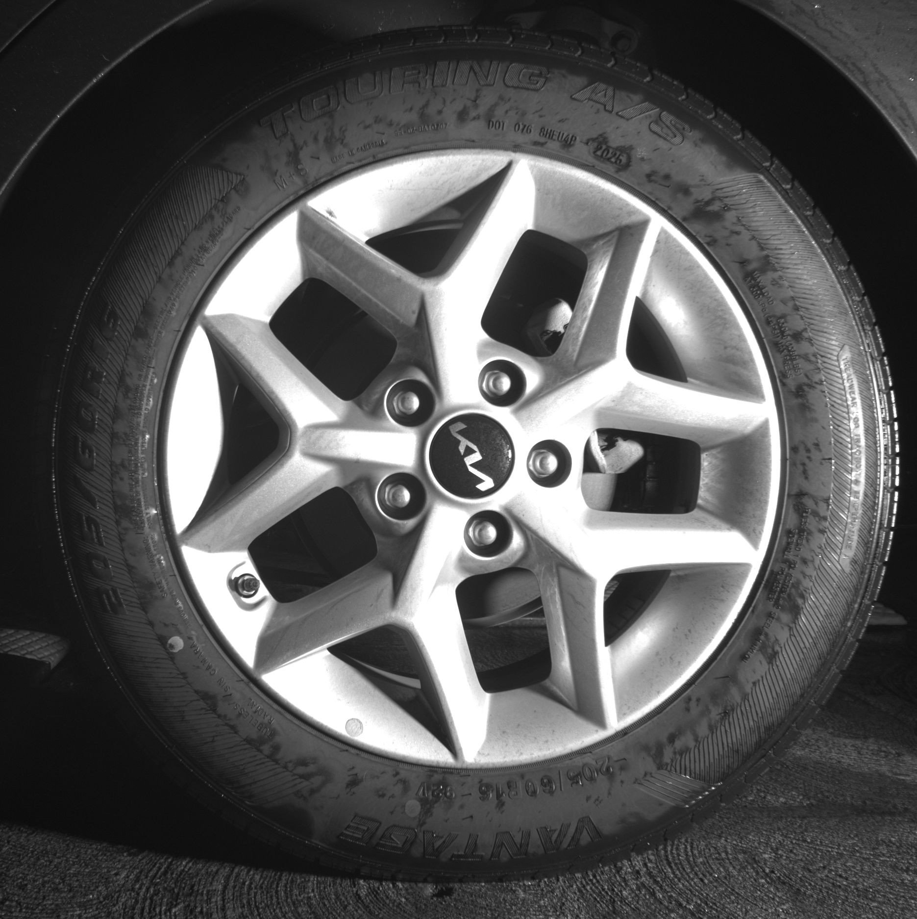 Used 2025 Kia Soul LX w/ LX Technology Package FWD image 14