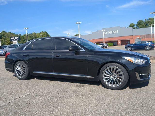 Used 2019 Genesis G90 3.3T Premium RWD image 2