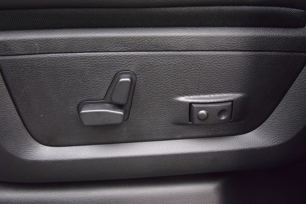 New 2026 RAM 2500 Laramie AWD/4WD image 37