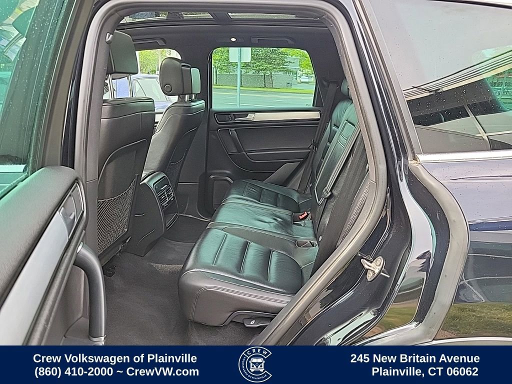 Used 2017 Volkswagen Touareg Wolfsburg Edition AWD/4WD image 14
