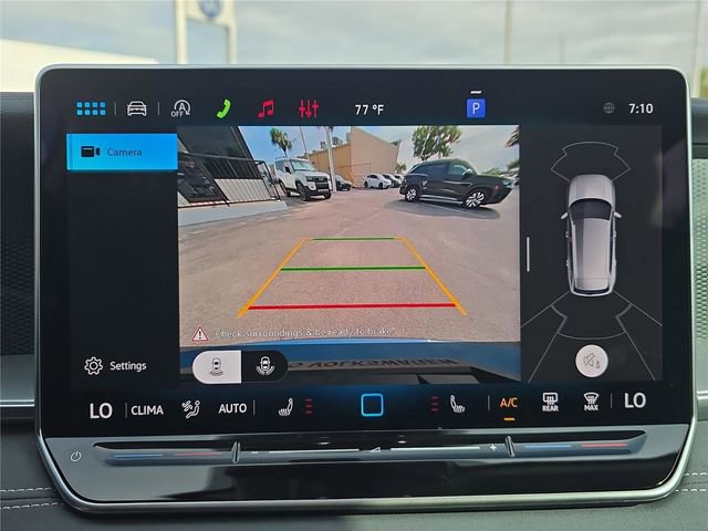 New 2026 Volkswagen Tiguan SE FWD image 16