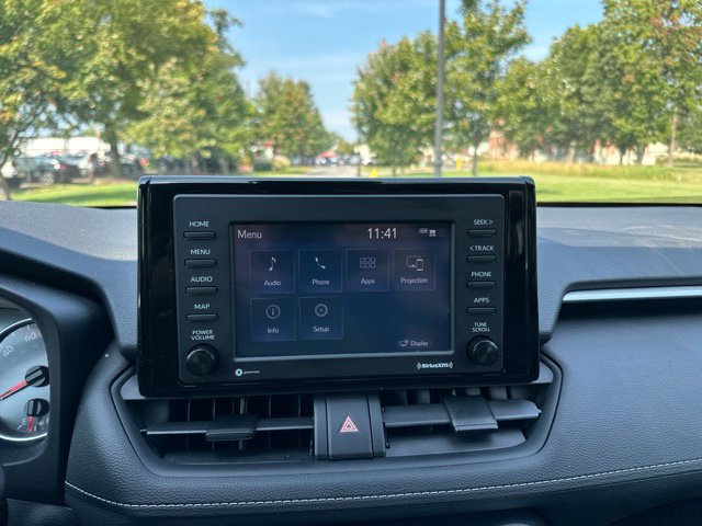 Used 2021 Toyota RAV4 XLE FWD image 35
