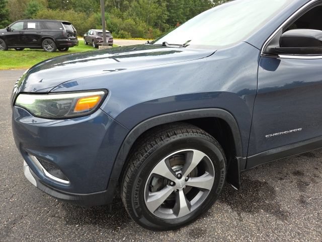 Used 2022 Jeep Cherokee Limited w/ Trailer Tow Group AWD/4WD image 31
