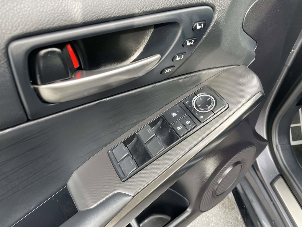 Used 2022 Lexus IS 350 F Sport w/ Navigation Package image 28