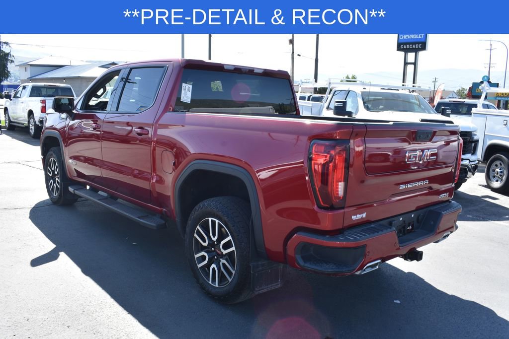 Used 2023 GMC Sierra 1500 AT4 w/ Technology Package AWD/4WD image 3