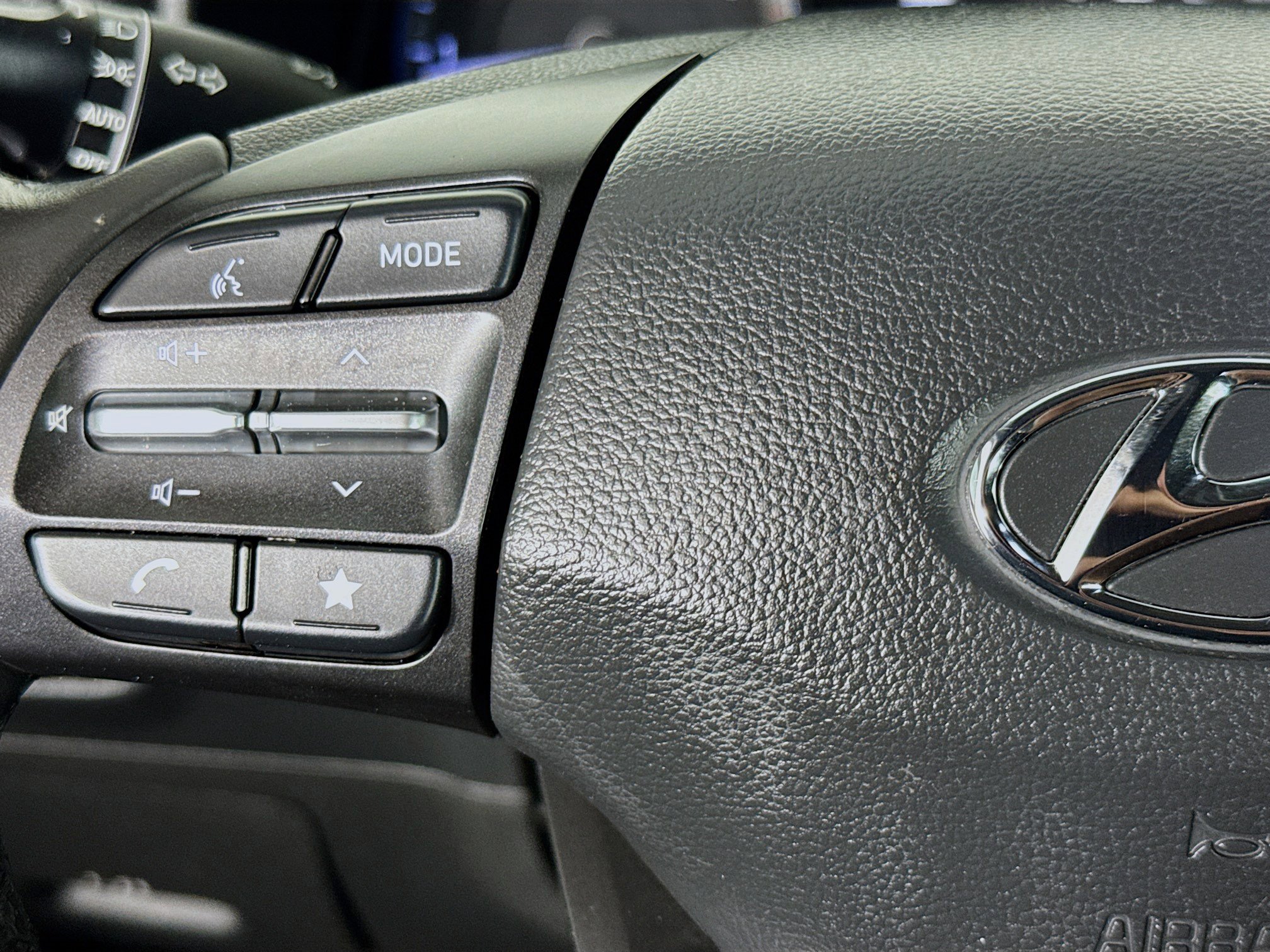 Used 2022 Hyundai Kona SEL w/ Convenience Package image 13