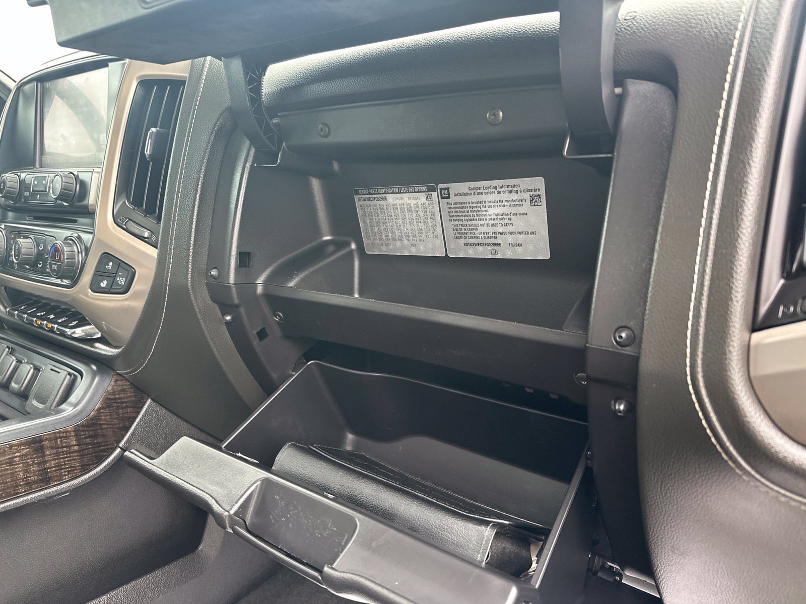 Used 2015 GMC Sierra 1500 Denali AWD/4WD image 39