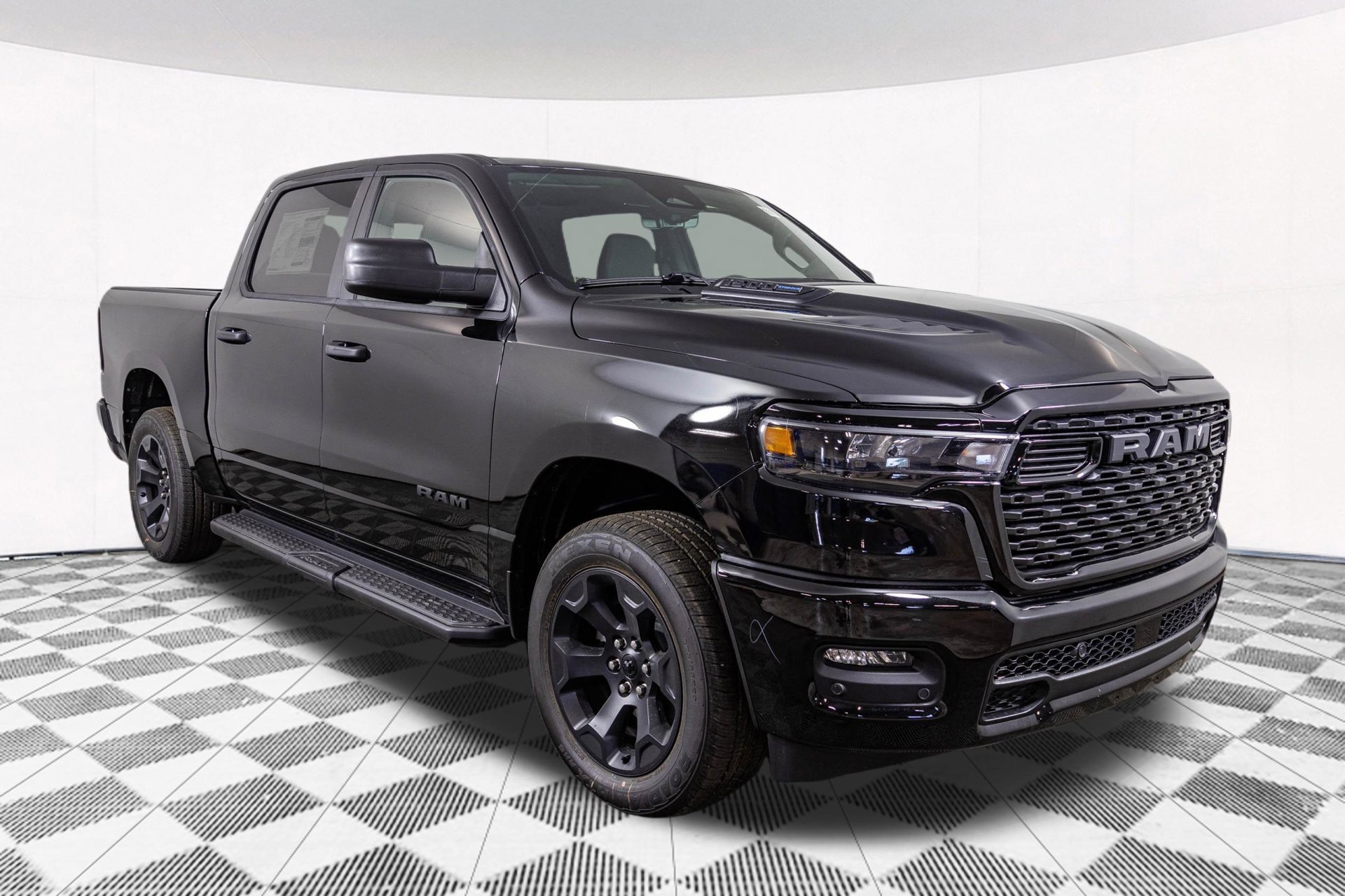 New 2026 RAM 1500 Express AWD/4WD image 8
