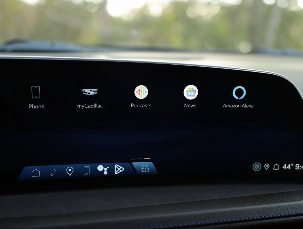 Certified 2024 Cadillac XT4 Sport image 15