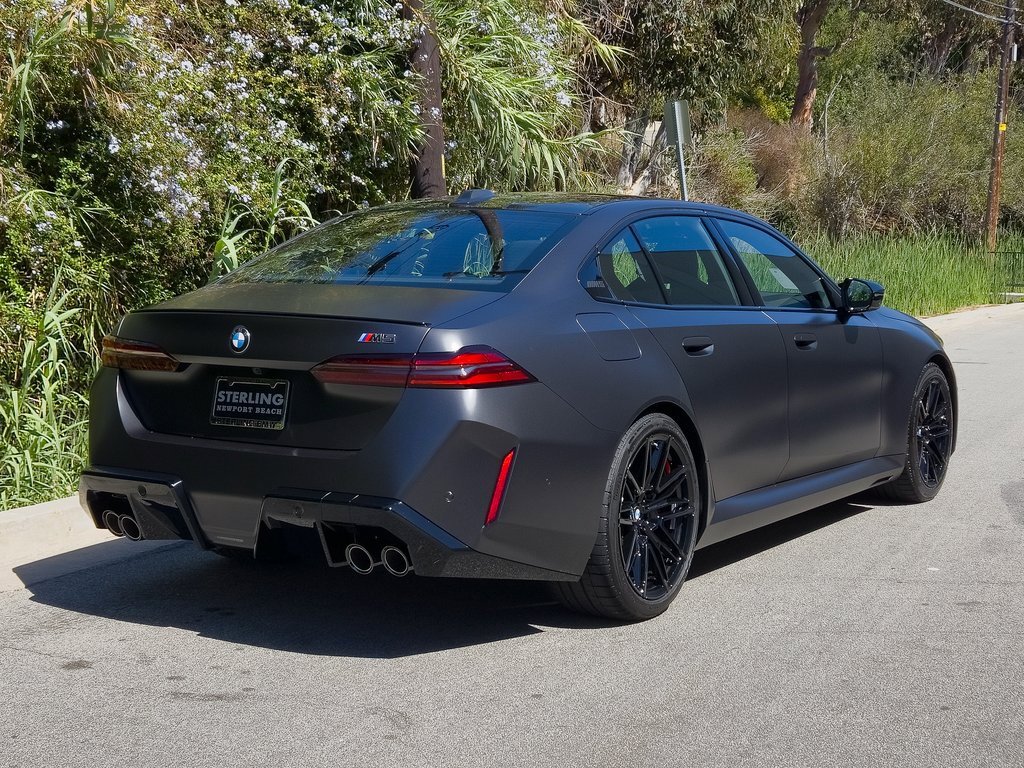 New 2026 BMW M5 w/ Executive Package image 5