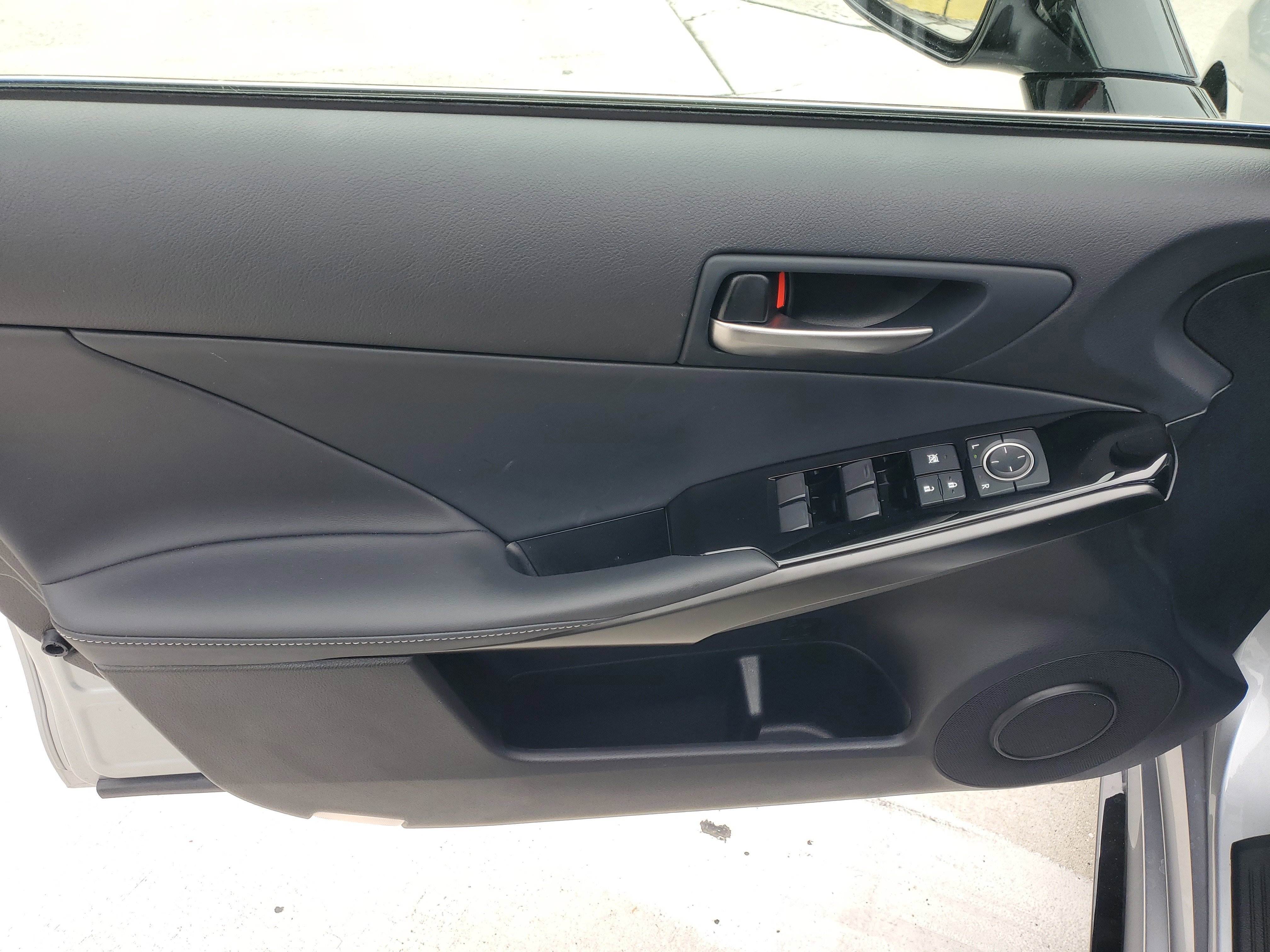 Used 2025 Lexus IS 350 F Sport image 18