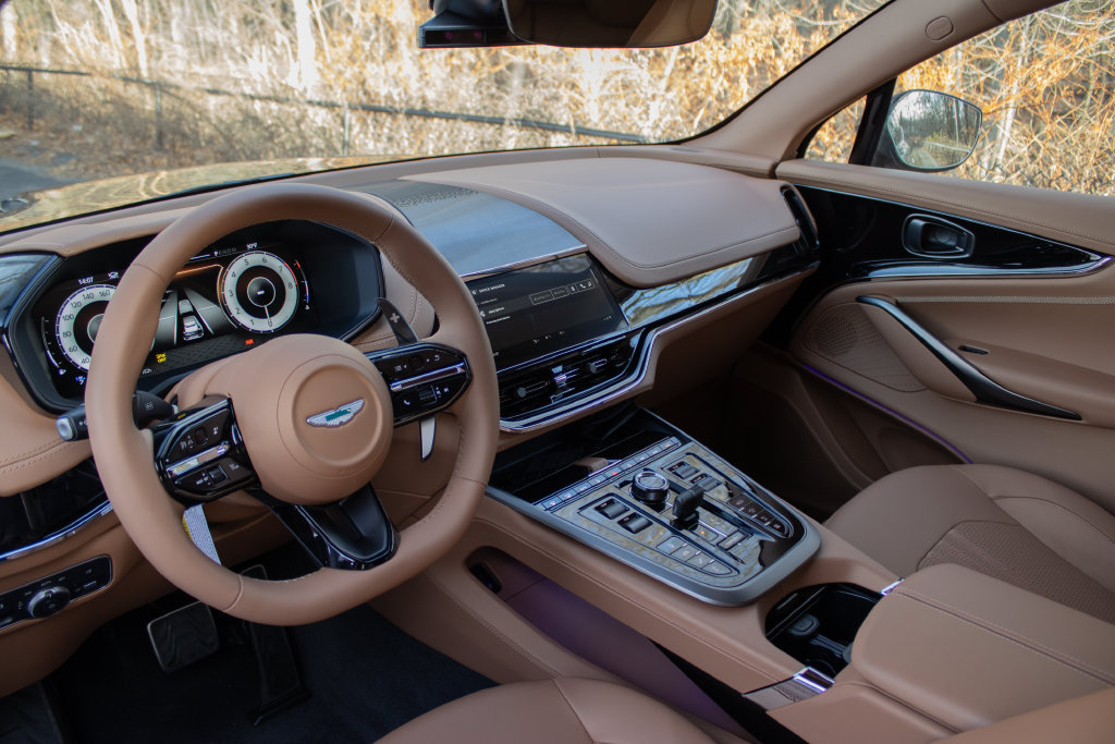 New 2026 Aston Martin DBX 707 AWD/4WD image 9