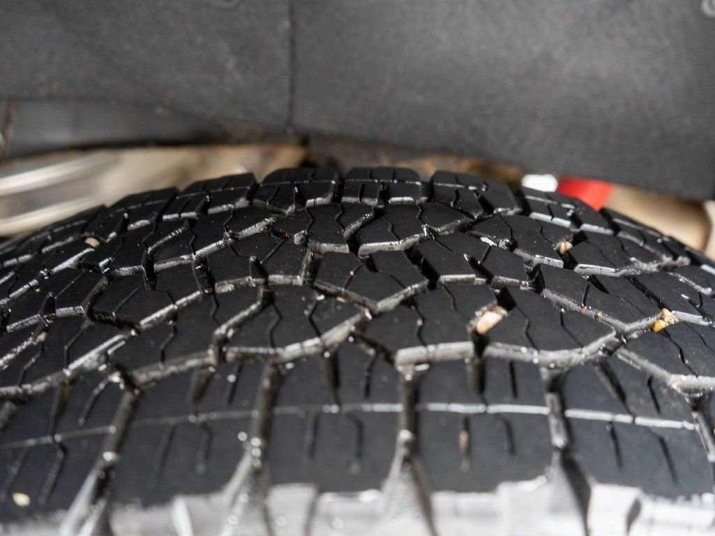 Used 2025 GMC Sierra 3500 AT4 w/ AT4 Premium Plus Package image 38