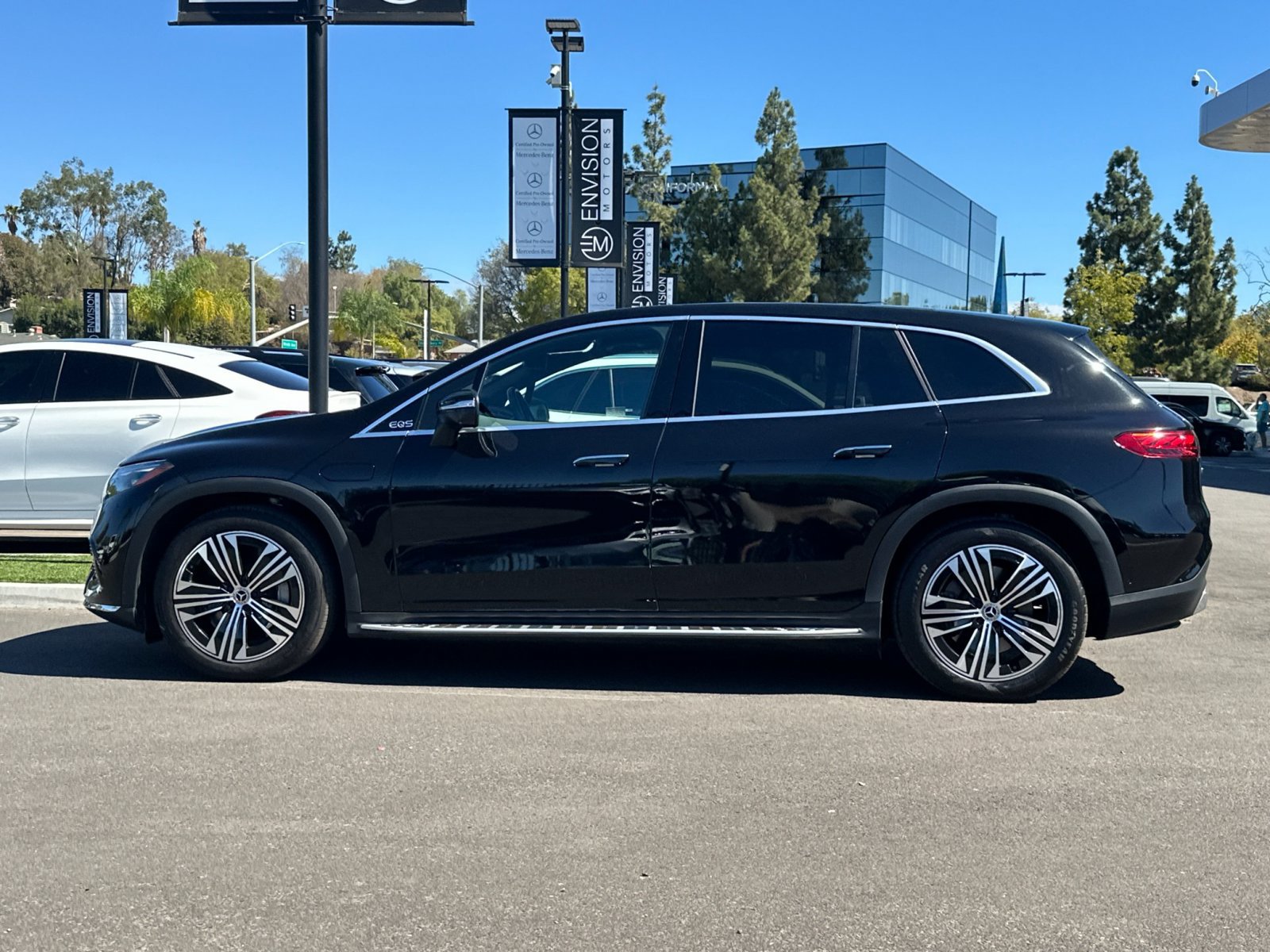 Used 2024 Mercedes-Benz EQS 450+ SUV image 7