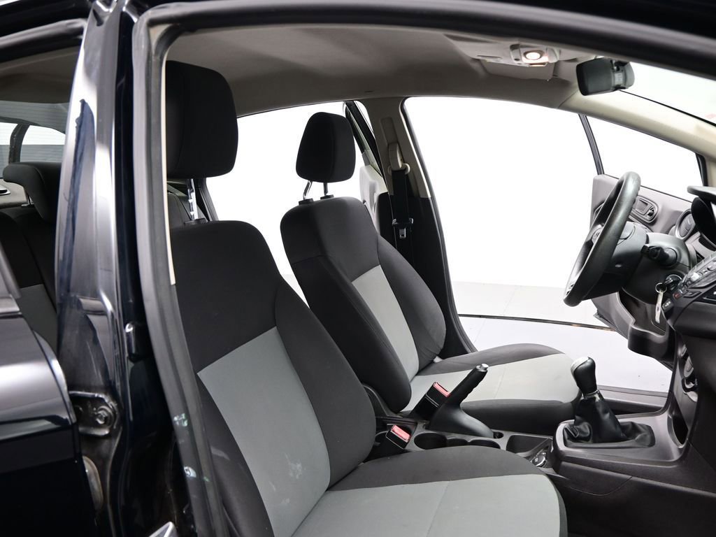 Used 2017 Ford Fiesta S image 17