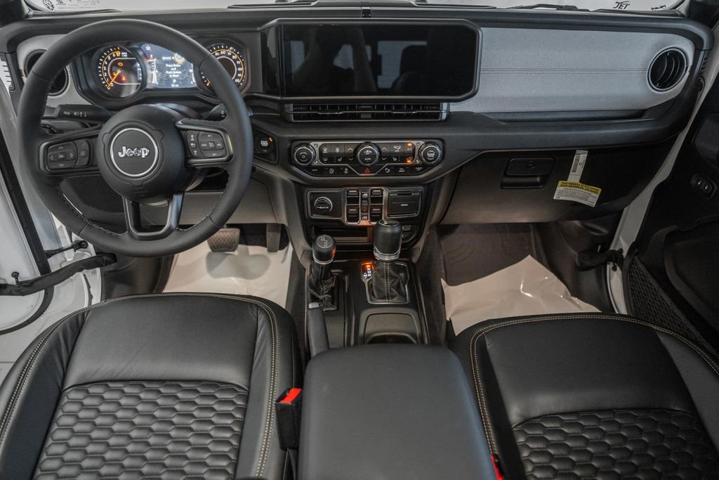 New 2025 Jeep Gladiator Sport image 19