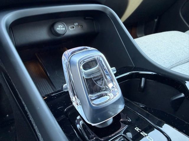 Certified 2023 Volvo XC40 Recharge Ultimate w/ Protection Package Premier image 23