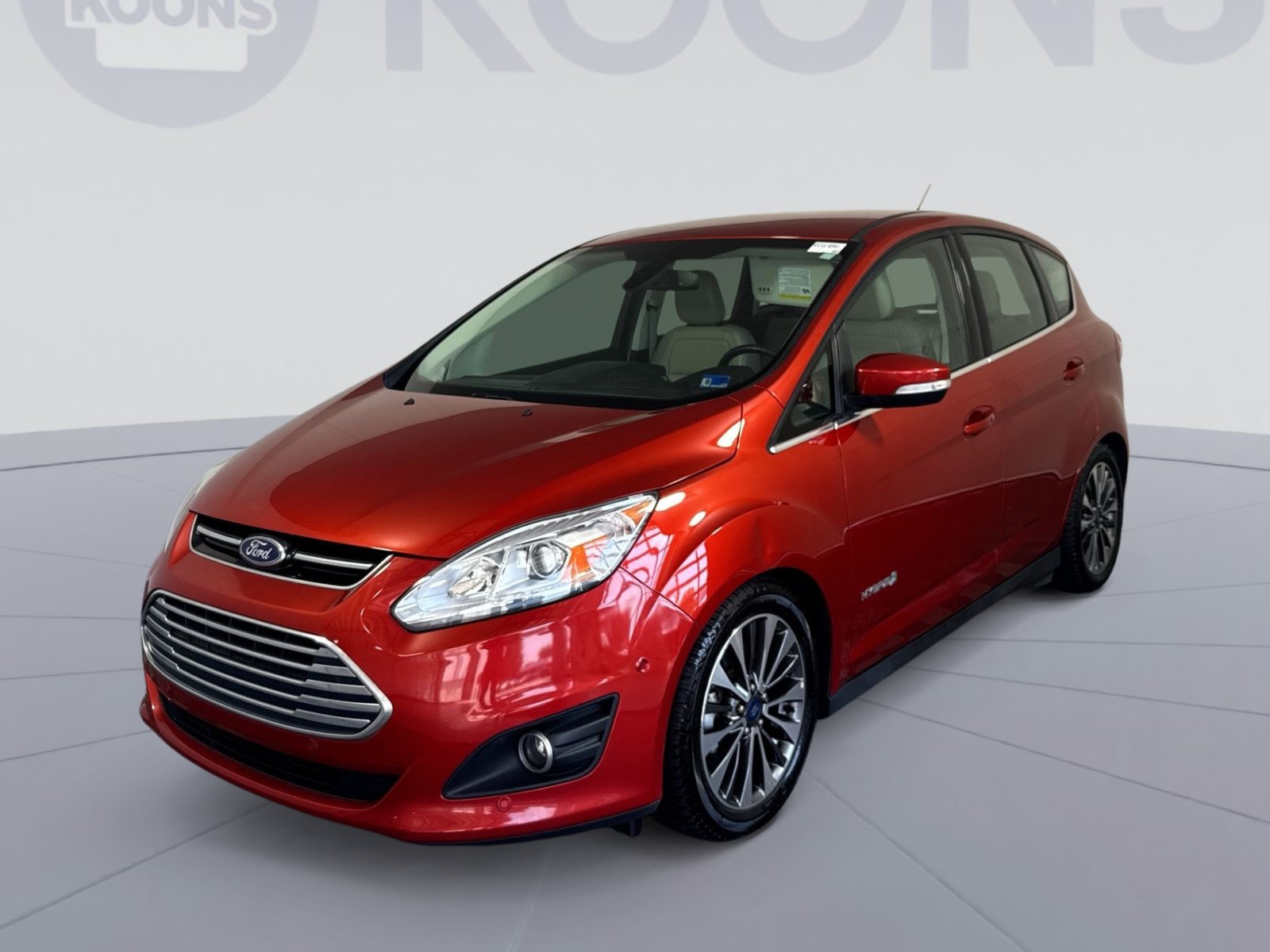 Used 2018 Ford C-MAX Titanium w/ Equipment Group 301A FWD image 1