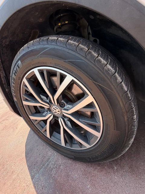 Used 2021 Volkswagen Tiguan S FWD image 15