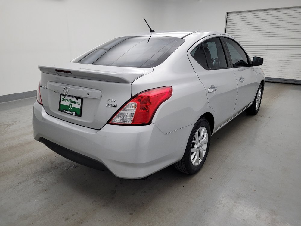 Used 2018 Nissan Versa SV w/ SV Special Edition FWD image 9