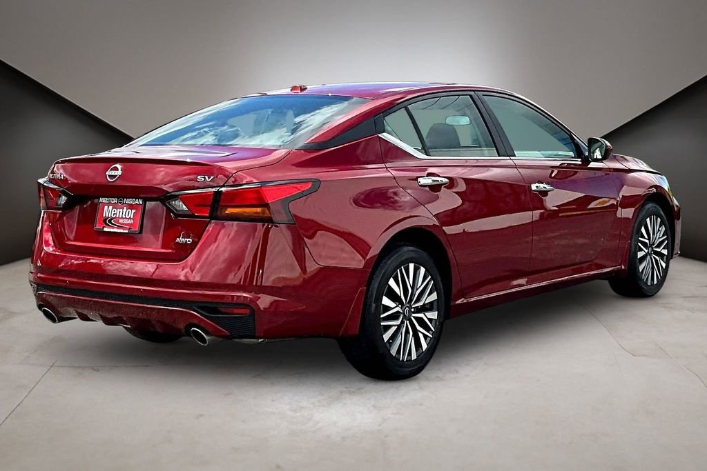 Certified 2024 Nissan Altima 2.5 SV w/ SV Premium Package AWD/4WD image 6