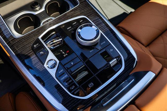 New 2027 BMW X7 xDrive40i w/ Executive Package AWD/4WD image 18