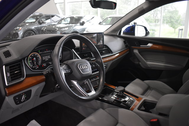 Used 2024 Audi Q5 e Premium Plus w/ Premium Plus Package AWD/4WD image 12
