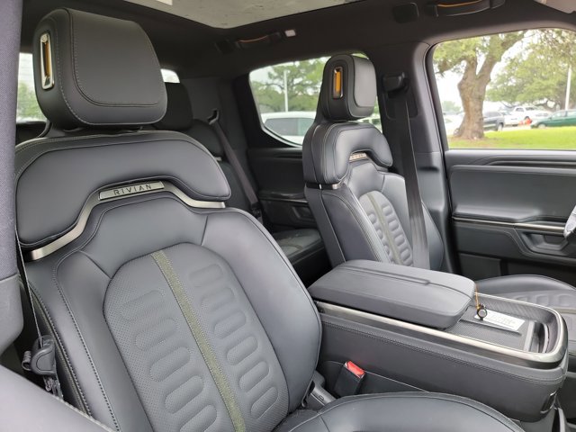 Used 2025 Rivian R1T Adventure AWD/4WD image 14