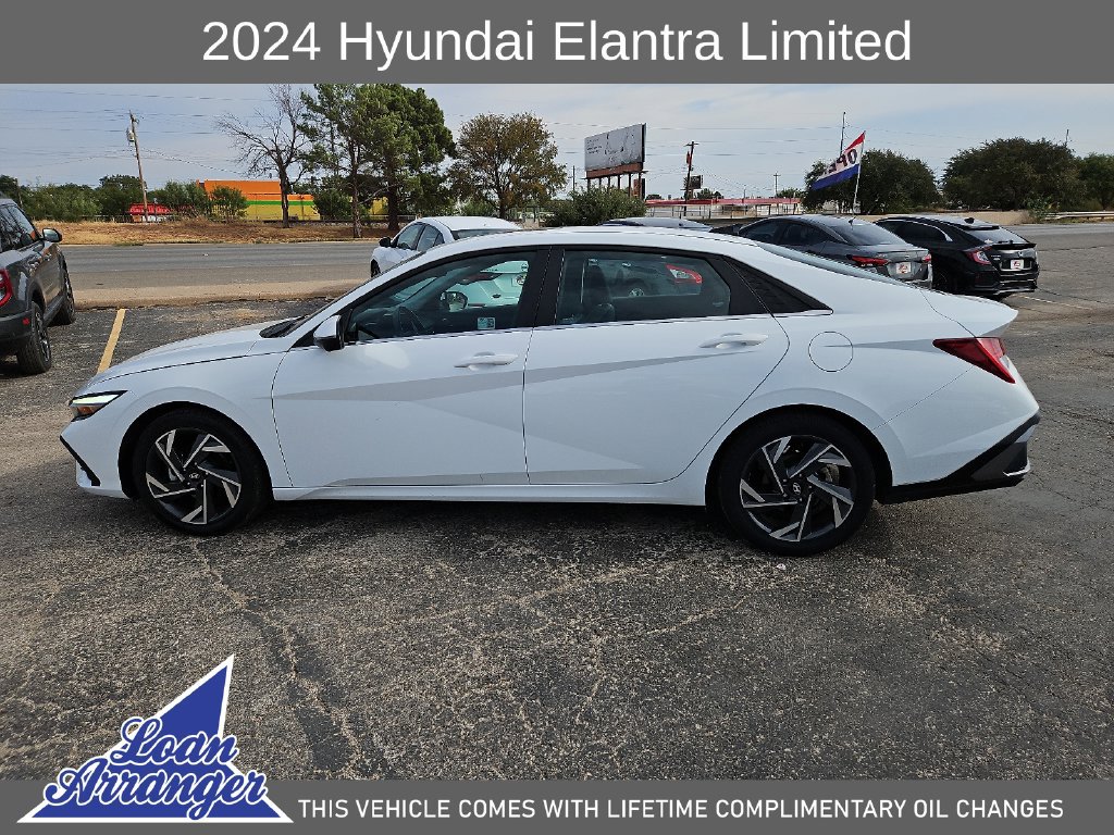 Used 2024 Hyundai Elantra Limited FWD image 7