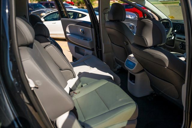 New 2026 Hyundai Ioniq 9 SEL image 14