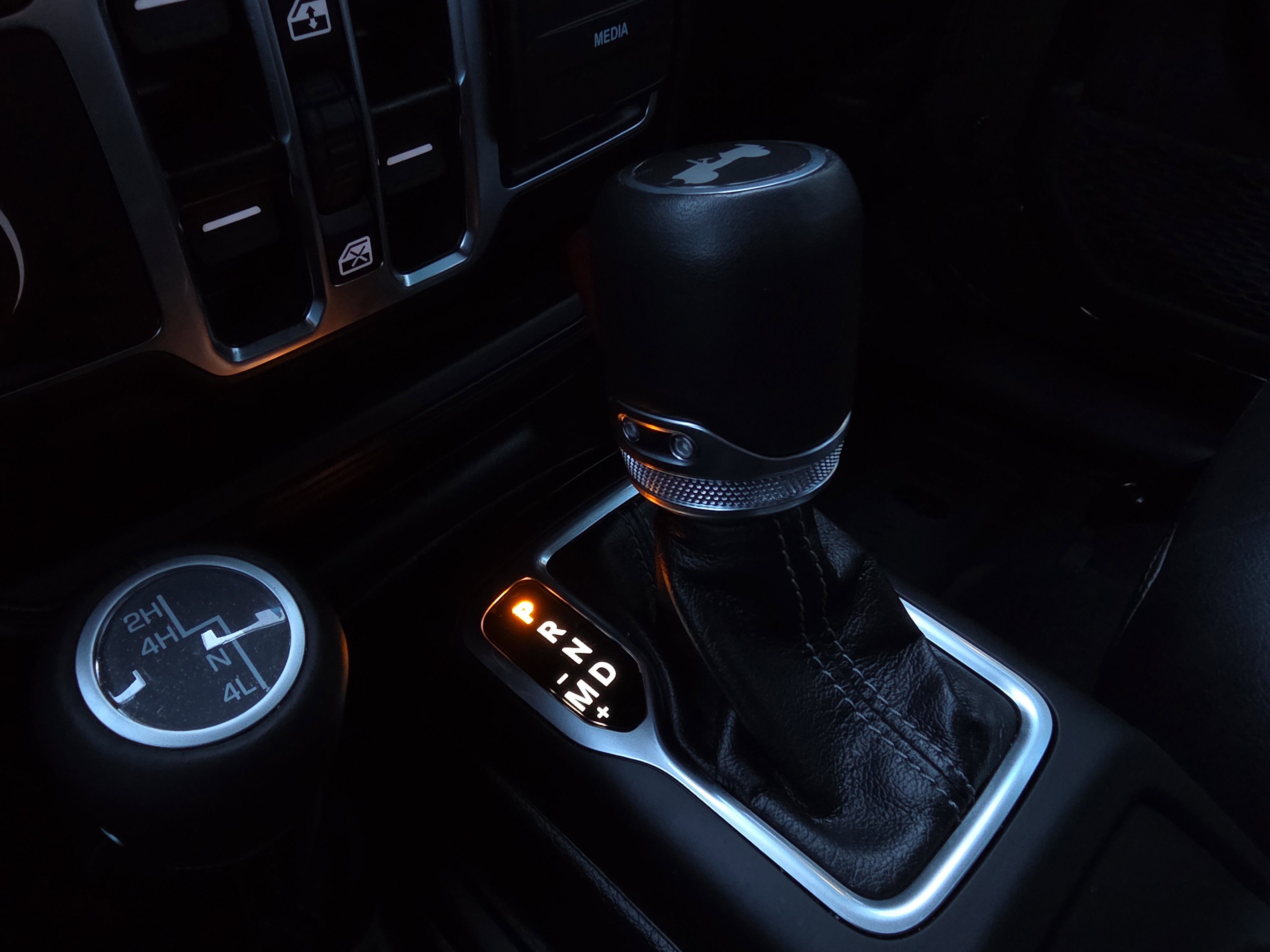 Used 2024 Jeep Wrangler Sahara w/ Technology Group image 24