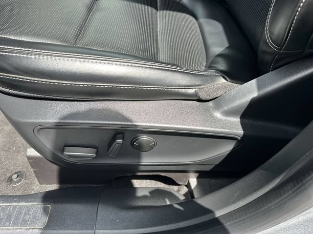 Used 2024 Ford Escape Platinum AWD/4WD image 36