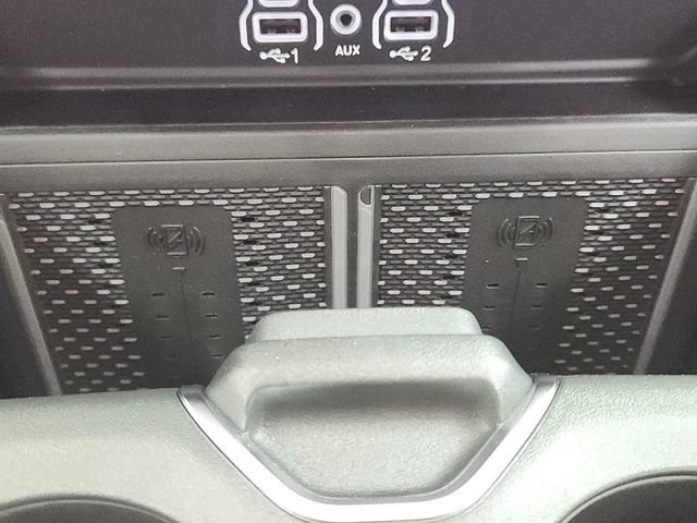 New 2026 RAM 2500 Laramie AWD/4WD image 37