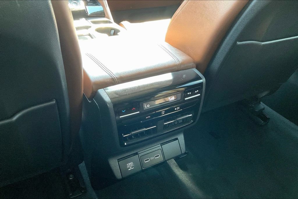 Used 2023 Acura MDX w/ Technology Package FWD image 13