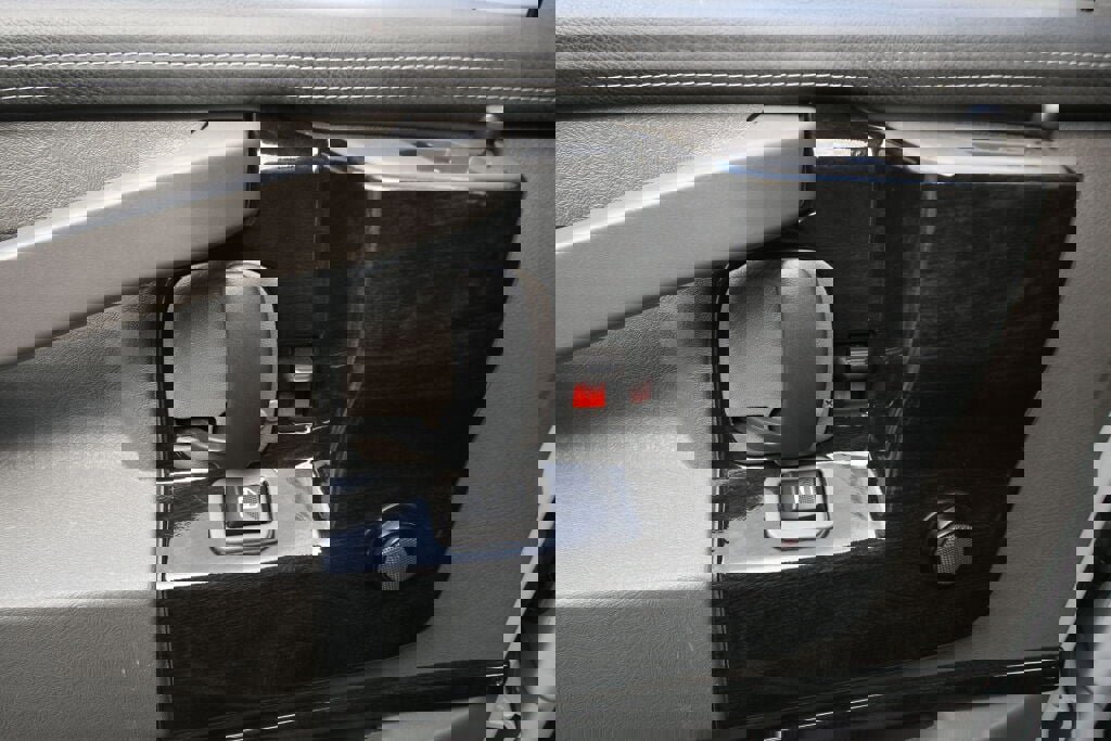 Used 2023 Chevrolet Express 2500 Work Van image 10