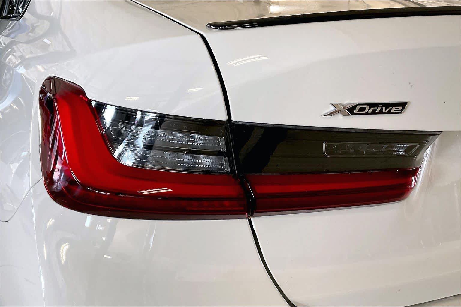 New 2026 BMW 330i xDrive Sedan w/ M Sport Package AWD/4WD image 14