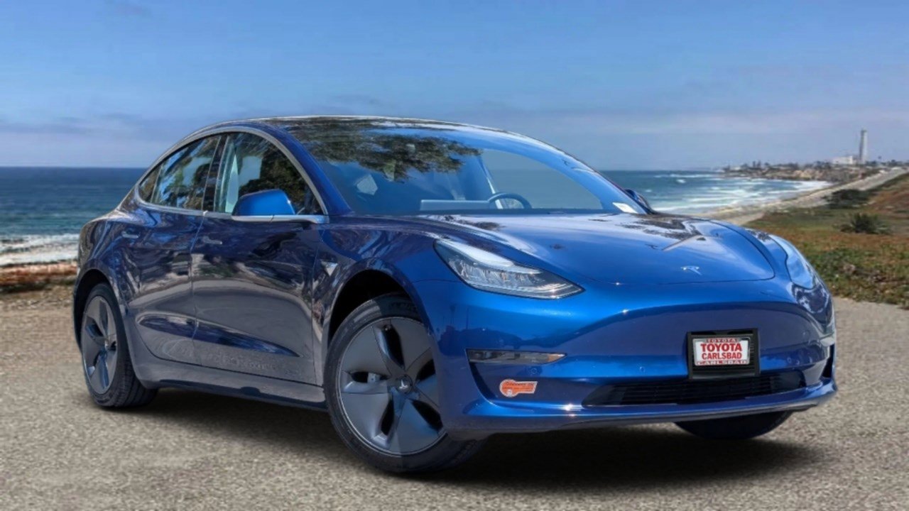 Used 2019 Tesla Model 3 Mid Range video 1
