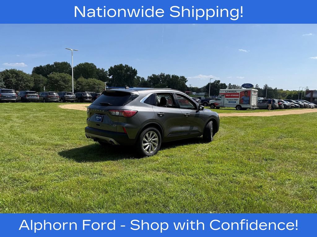 Used 2021 Ford Escape Titanium w/ Titanium Elite Package AWD/4WD image 3