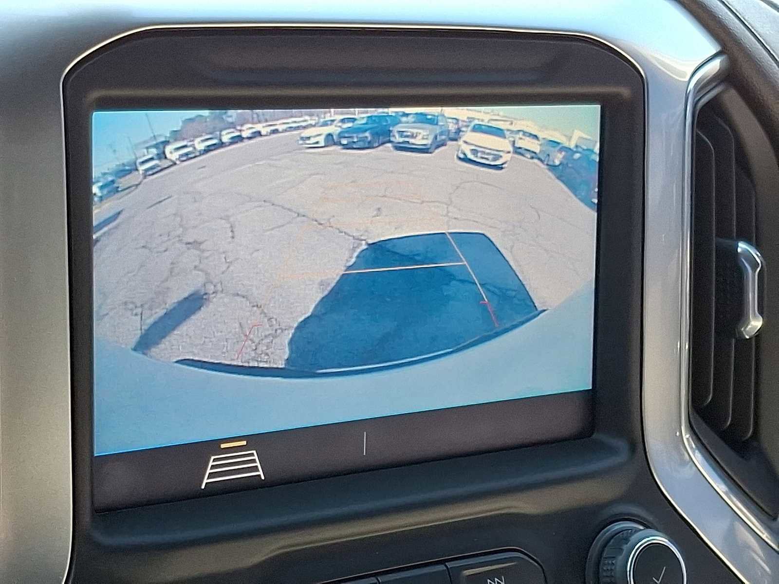 Certified 2020 Chevrolet Silverado 1500 LT image 20