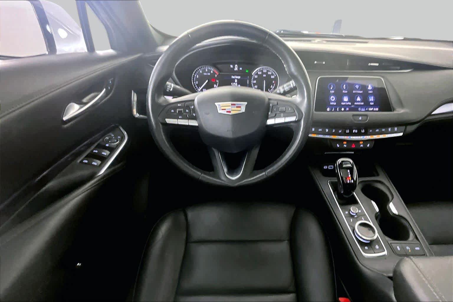 Certified 2023 Cadillac XT4 Luxury w/ Cold Weather Package FWD image 6