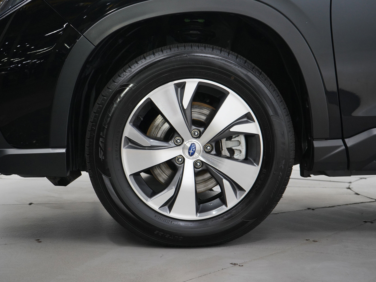 Used 2024 Subaru Ascent Premium w/ Convenience Package image 32