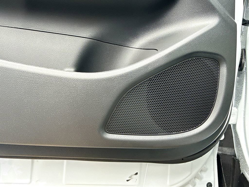 New 2026 Mitsubishi Eclipse Cross ES image 18