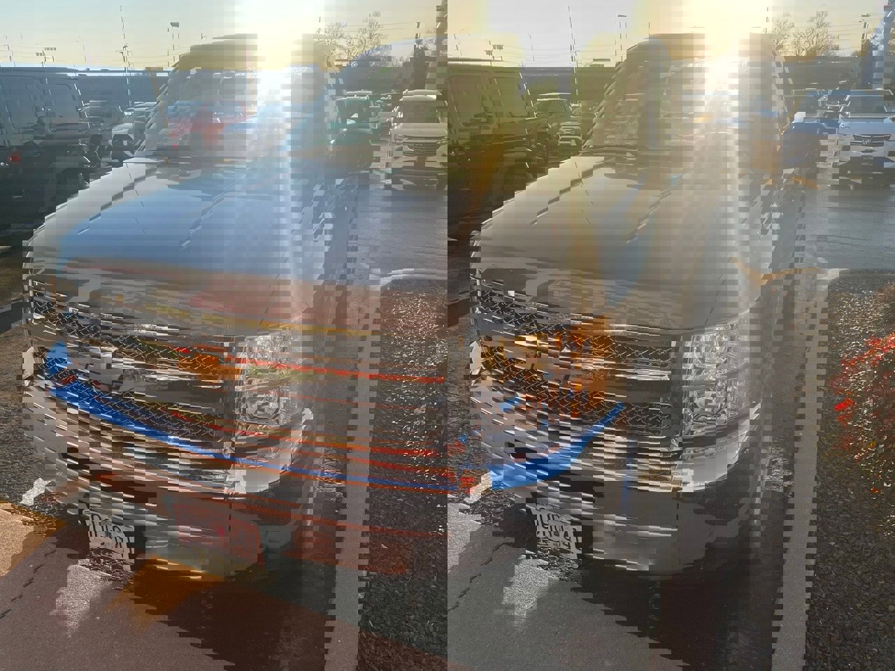 Used 2013 Chevrolet Silverado 1500 W/T w/ LS Package image 2