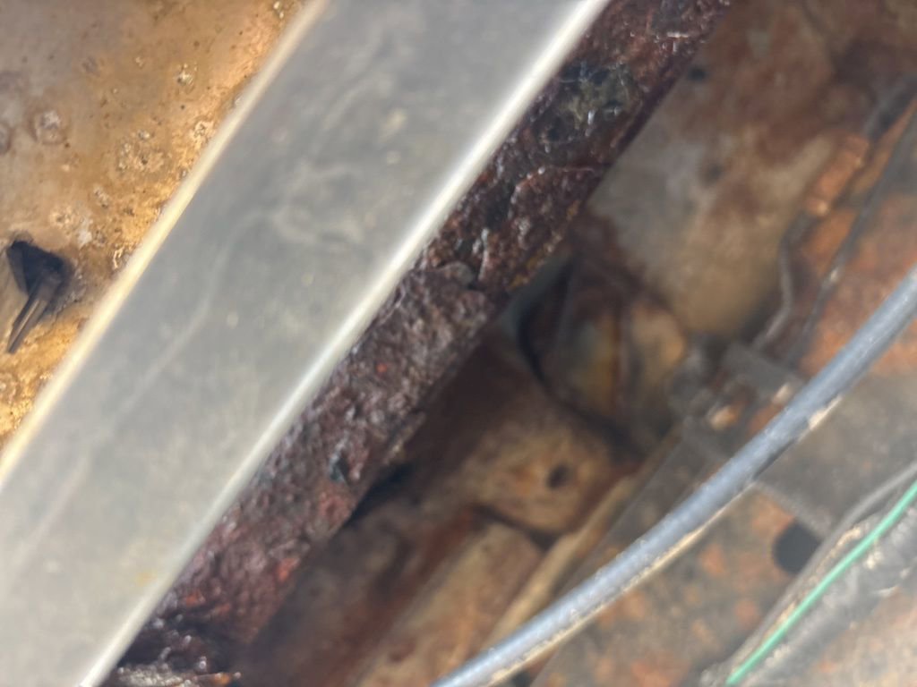 Used 2010 Ford F150 XLT image 9