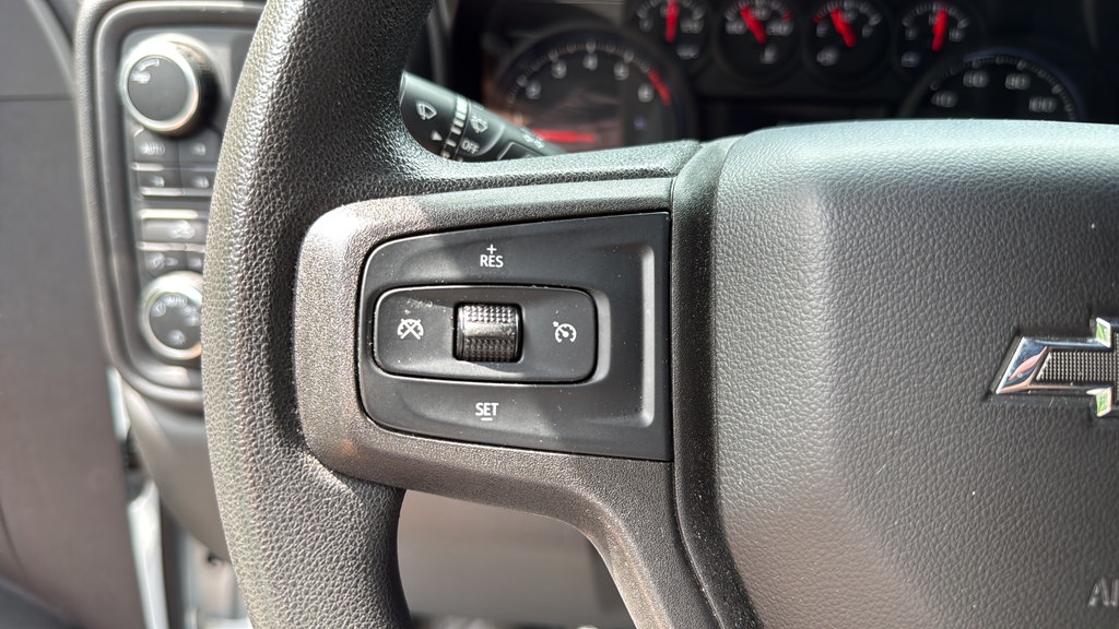 Used 2019 Chevrolet Silverado 1500 Custom Trail Boss w/ Custom Convenience Package AWD/4WD image 19