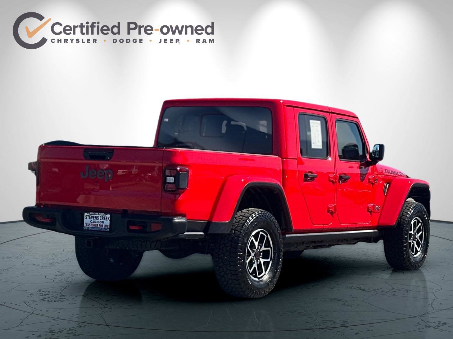 Certified 2025 Jeep Gladiator Rubicon w/ Convenience Group AWD/4WD image 4