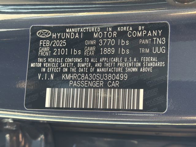 Certified 2025 Hyundai Venue Limited FWD image 33