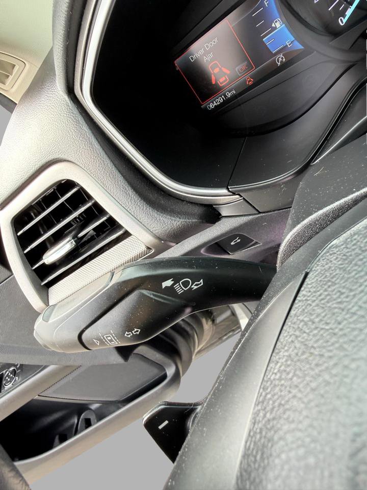 Used 2019 Ford Fusion SE FWD image 18