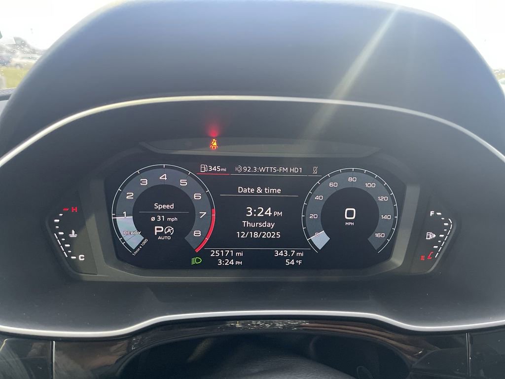 Used 2025 Audi Q3 2.0T Premium image 22