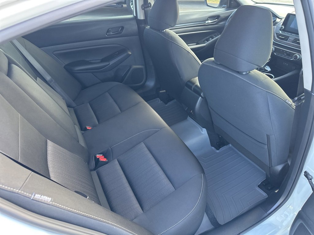 Used 2024 Nissan Altima 2.5 SV image 23